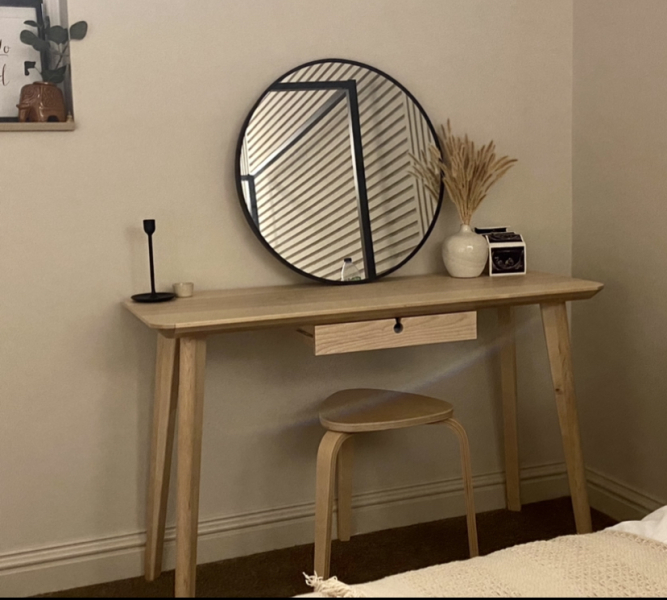 To ask you to show me your Dressing table