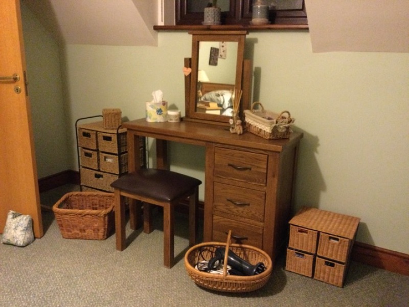To ask you to show me your Dressing table