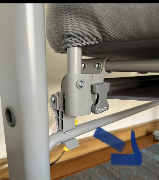 Chicco Next2Me Magic is tilted