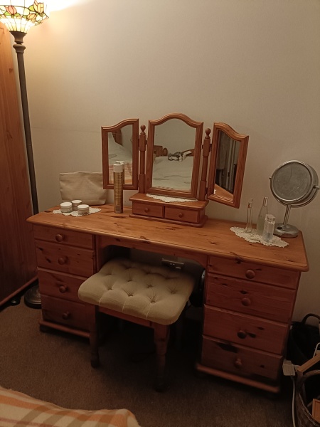 To ask you to show me your Dressing table