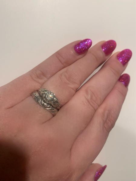 Show me your engagement and wedding ring please!