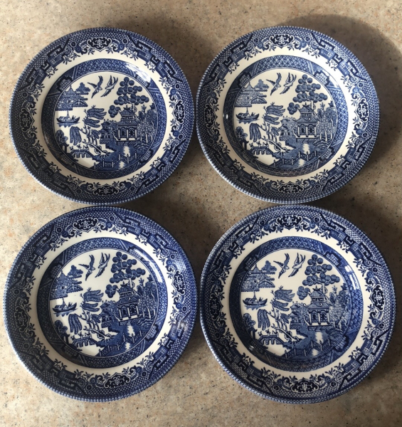 To ask you what the name of this type of tableware is?