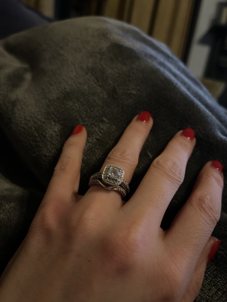 Show me your engagement and wedding ring please!