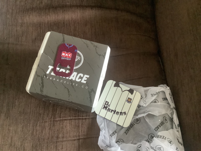 Thread 12 - the one with frosted tits