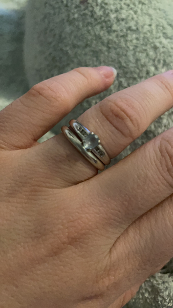 Show me your engagement and wedding ring please!