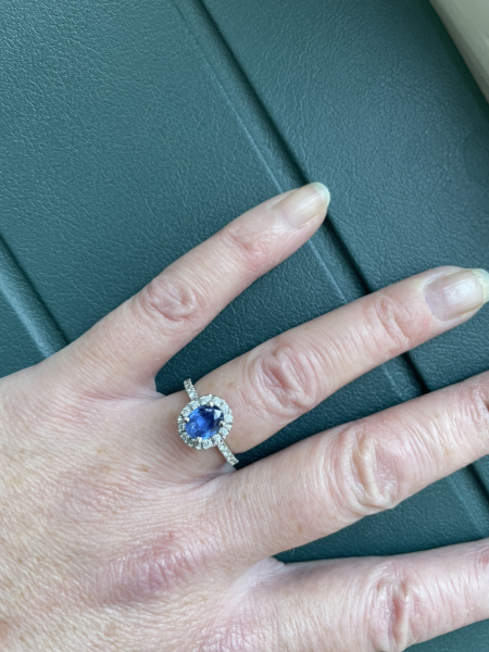 Show me your engagement and wedding ring please!