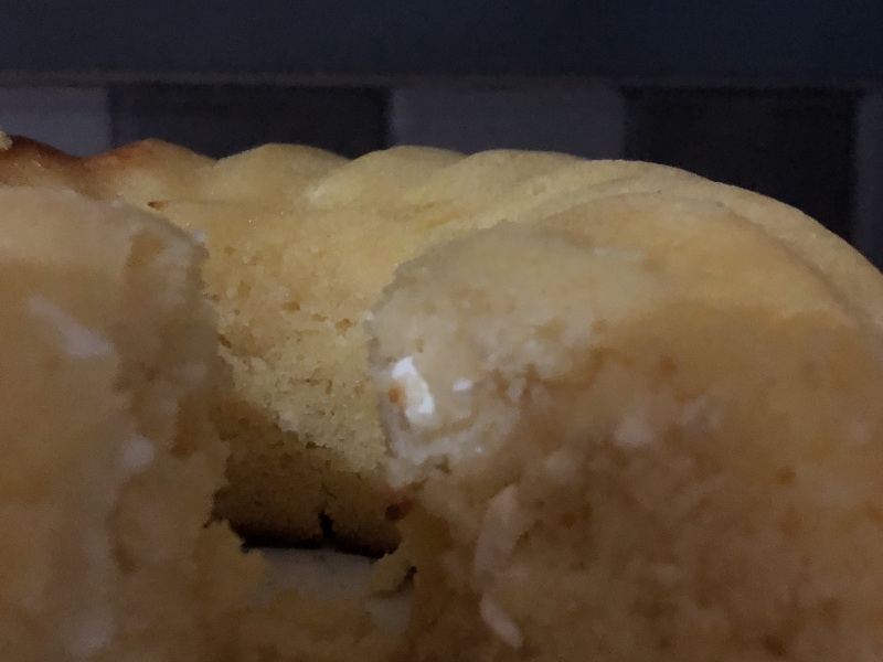Calling bakers for cake advice.