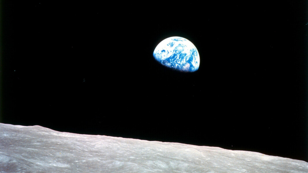 Would you want to live on the Moon (for a month or so)