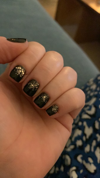 What colours are your Christmas nails going to be? 