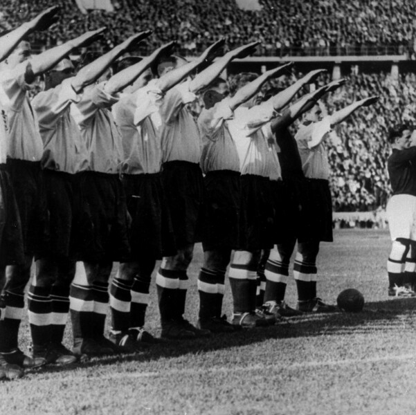 Joe Lycett shreds £10,000 in protest over Beckham’s controversial Qatar World Cup deal