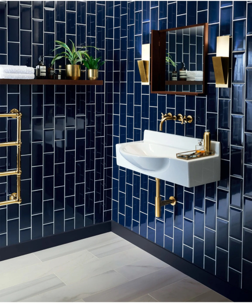 Show me your dramatic en suite decor!