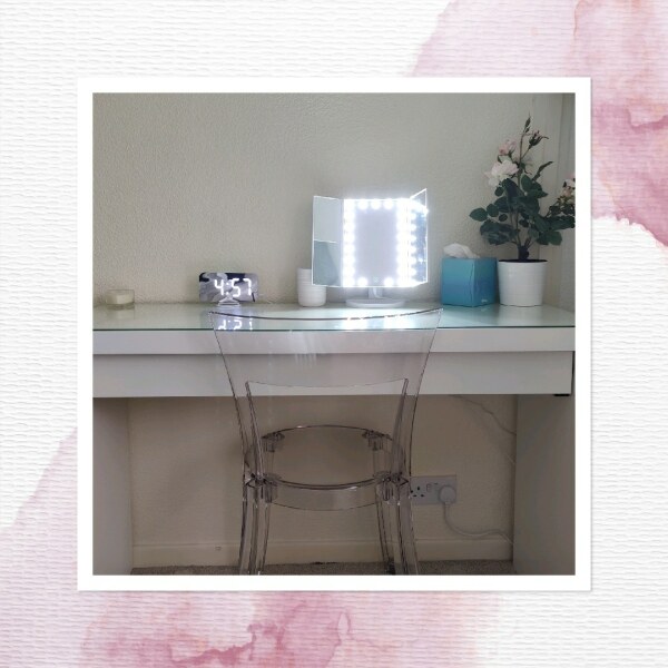 To ask you to show me your Dressing table