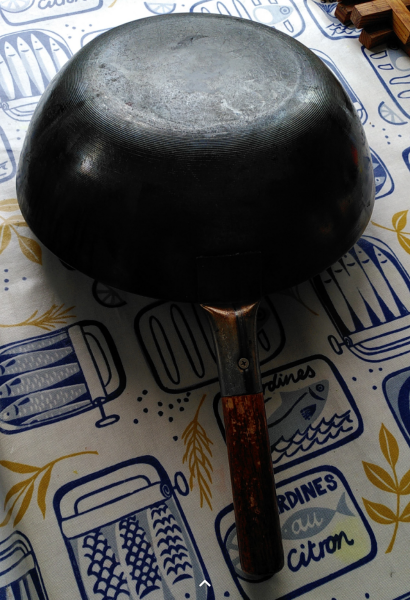 Can Anyone personally recommend a large wok for induction hob please?