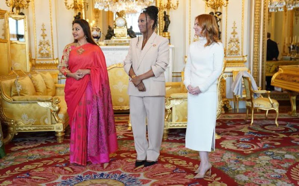 Royal Style: On with the chic, and the royal mystique! 