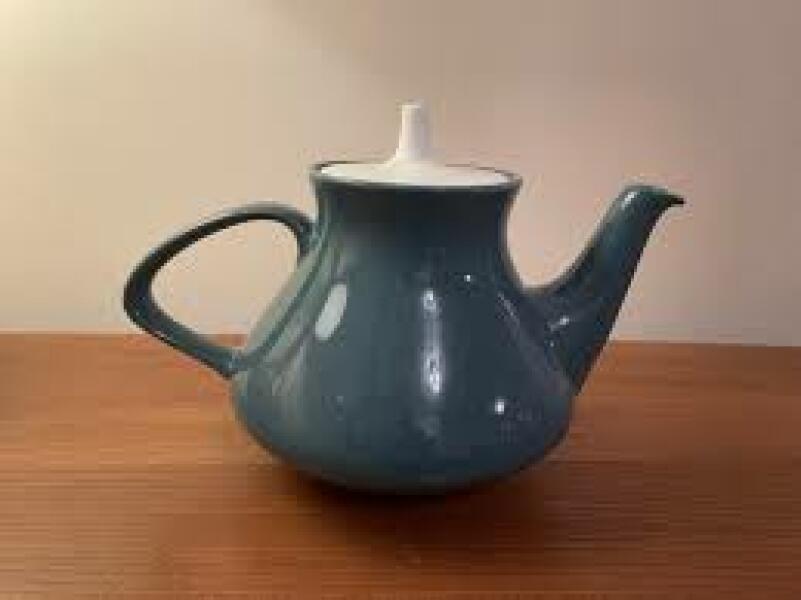 Slightly dull question about tea-making area and kitchen worktops