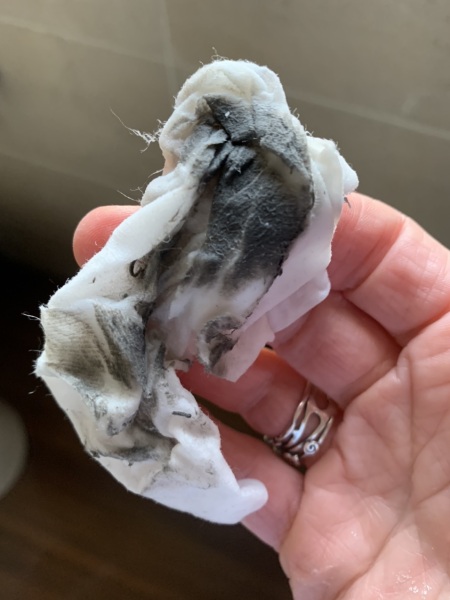 What is this???!!!!! (Photo attached)