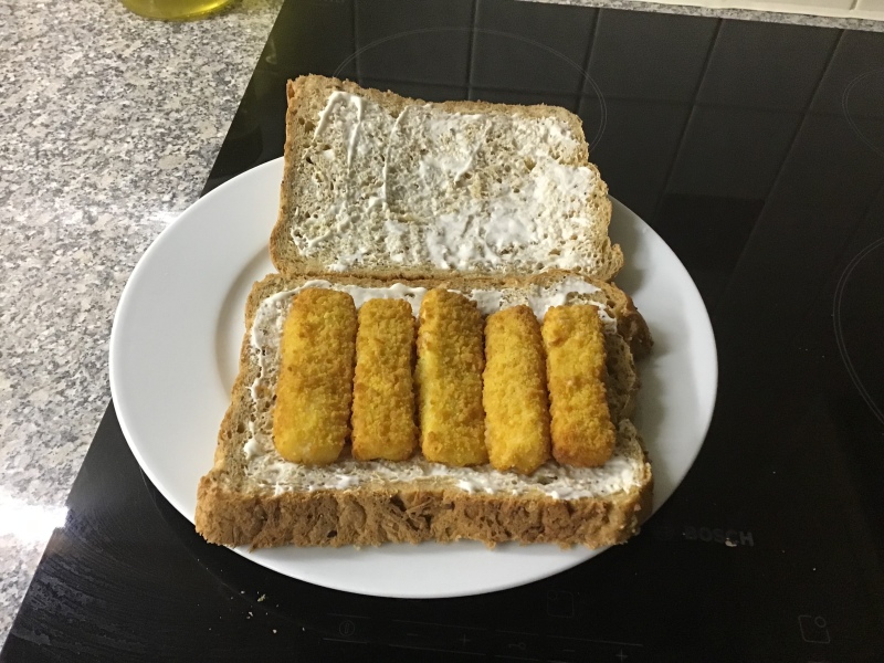 What’s an adult size portion of fish fingers??