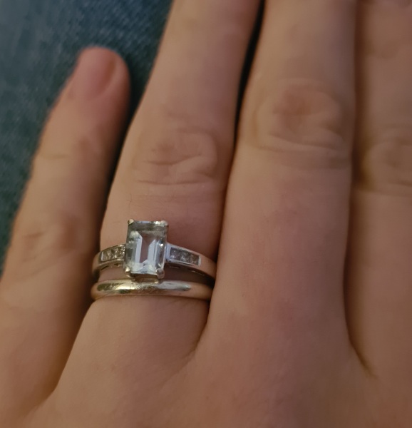 Show me your engagement and wedding ring please!