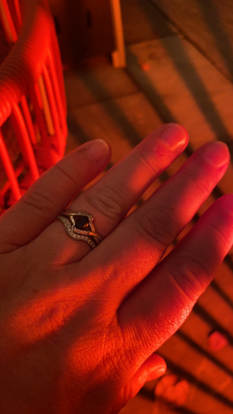 Show me your engagement and wedding ring please!