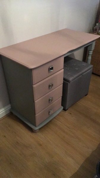To ask you to show me your Dressing table