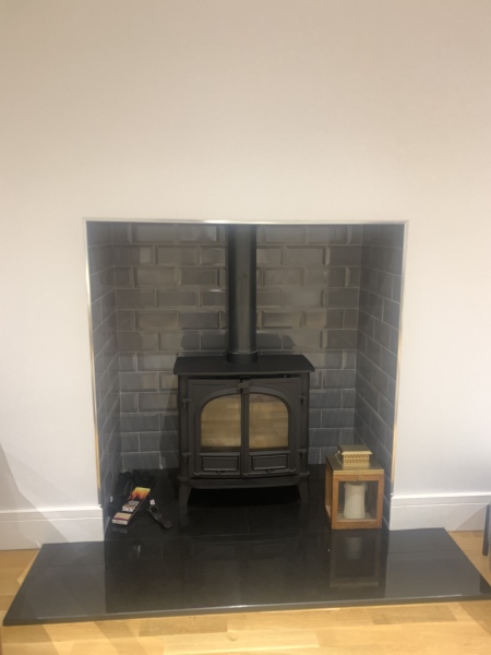 Help me decorate this fire place area