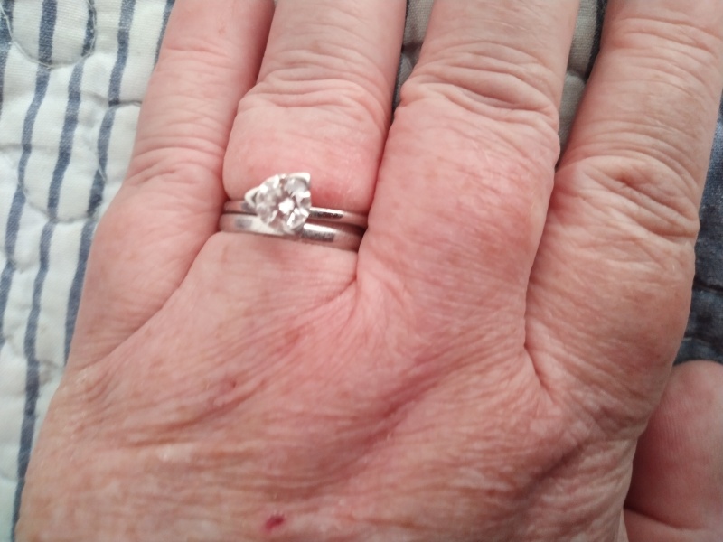 Show me your engagement and wedding ring please!