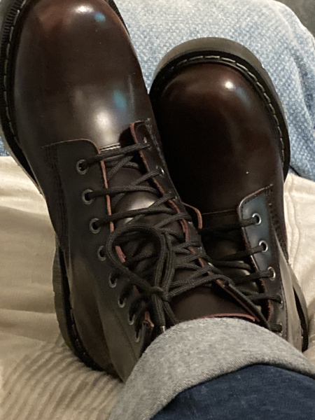 Flat, lace up, cushioned ankle boots needed - Solovair experiences? !