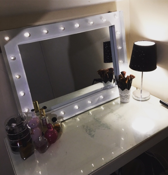 To ask you to show me your Dressing table