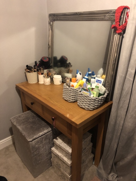 To ask you to show me your Dressing table