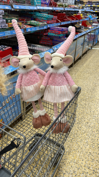 Thread 11 - the one where we don’t know why they’re selling oldies so cheap