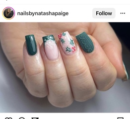 What colours are your Christmas nails going to be? 