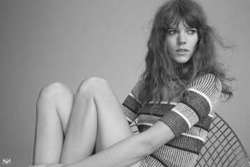 Les Parisiennes des Mamansnet: Always Have a Ball Gown at the Ready in Celebration of Your Enemy's Demise