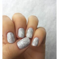 What colours are your Christmas nails going to be? 