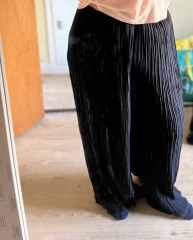 Help with footwear and top!