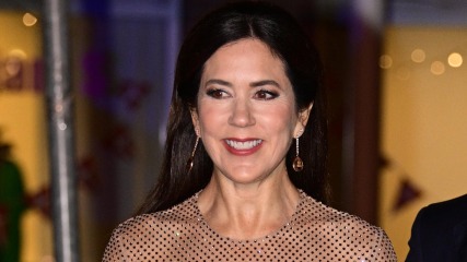 Royal Style: On with the chic, and the royal mystique! 