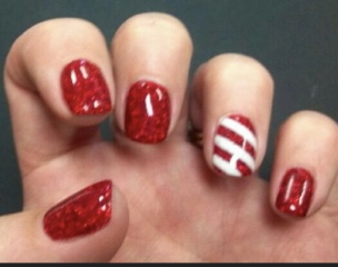 What colours are your Christmas nails going to be? 