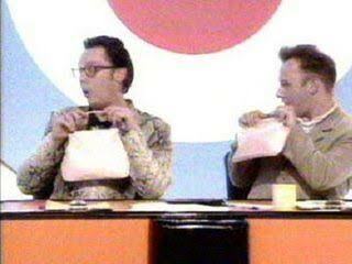 AIBU to think when staying in hotel should not go down to breakfast in pyjamas