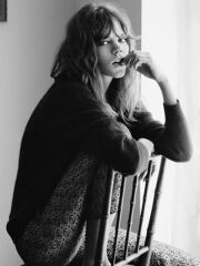 Les Parisiennes des Mamansnet: Always Have a Ball Gown at the Ready in Celebration of Your Enemy's Demise