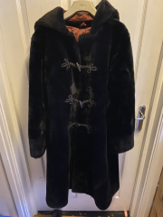 What kind of hat to wear with this vintage coat?