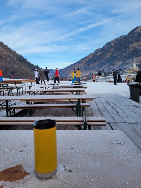 Come and tell me your dull and unexciting news 24: Calmly through the day 