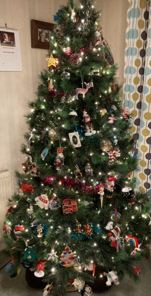 Show me your Christmas tree / decorations please. In need of inspiration