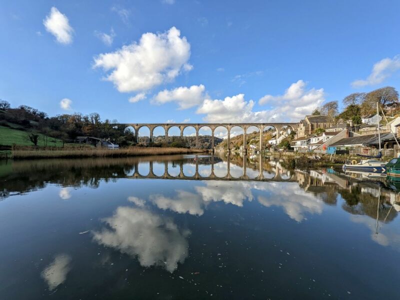 Scenic train journeys  in U.K. 