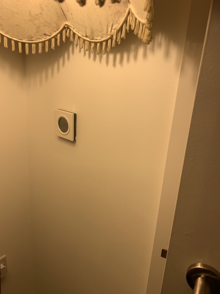 Is my radiator valve missing or is there not supposed to be one?