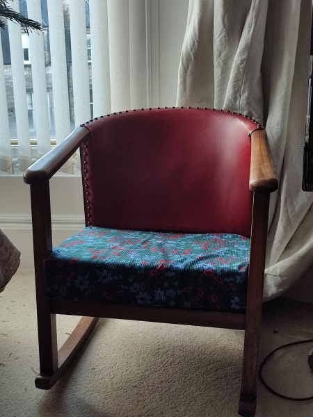 Please can we have a thread to show pictures of our favourite things in our houses?  