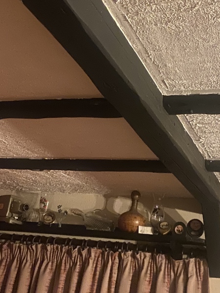 Fake wooden beam? 