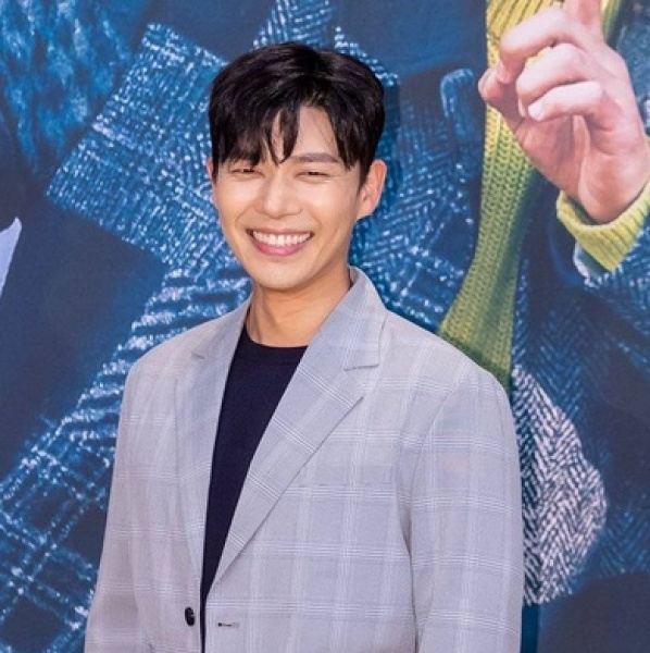 MsLatté’s Daebak Cybercafé (Kdrama addicts #37): The one where FedUp’s big birthday could tip her into ajumma territory. Thankfully filthy noona status is forever.