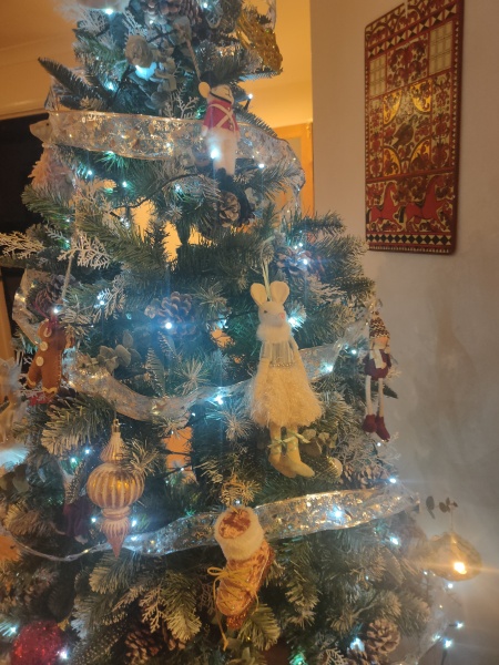 Show me your Christmas tree / decorations please. In need of inspiration