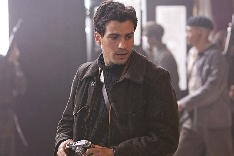 Swagger Inn 173 - Winter is coming, wrap up in someone warm.