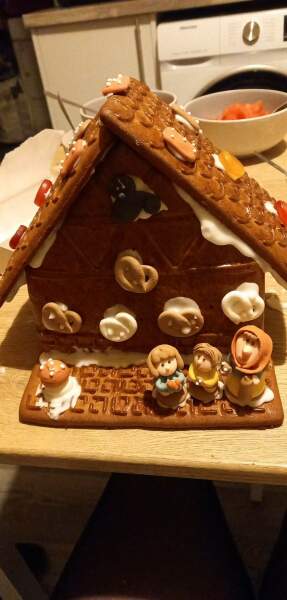 Anyone want to share gingerbread house pics? 