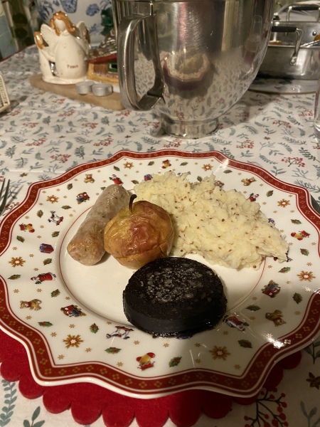 The Christmas Chronicles by Nigel Slater. Read Along Thread 2022 PART 2